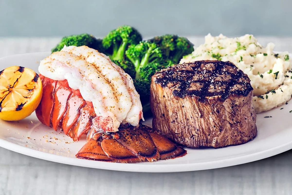 7oz Barrel Cut Filet & Lobster Tail