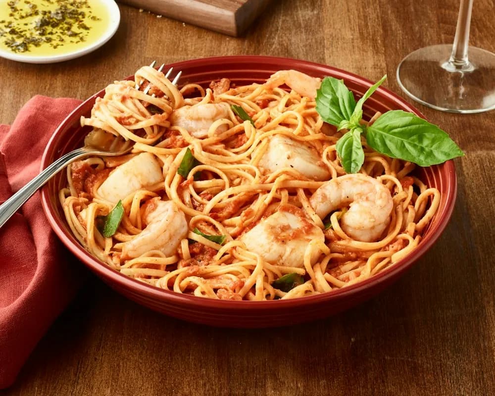 Shrimp and Scallop Linguine alla Vodka