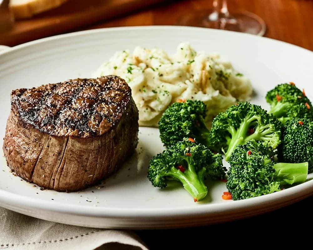 Tuscan-Grilled Filet 9 oz