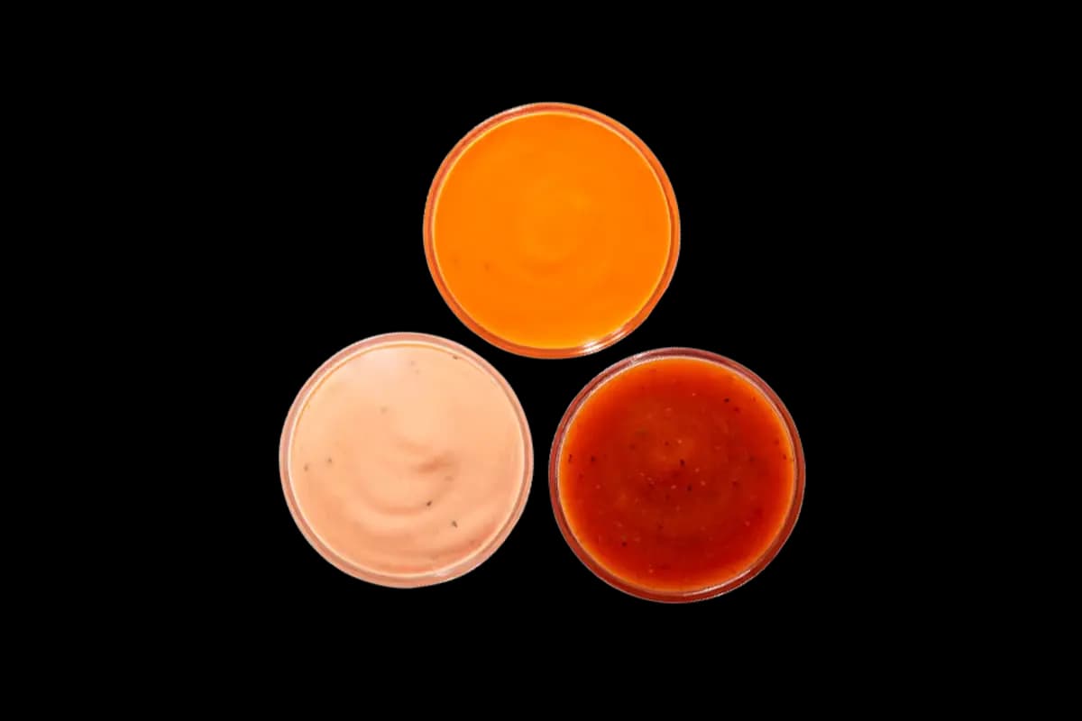 Extra Sauce (8 oz Dipping Cup) at Zaxby's