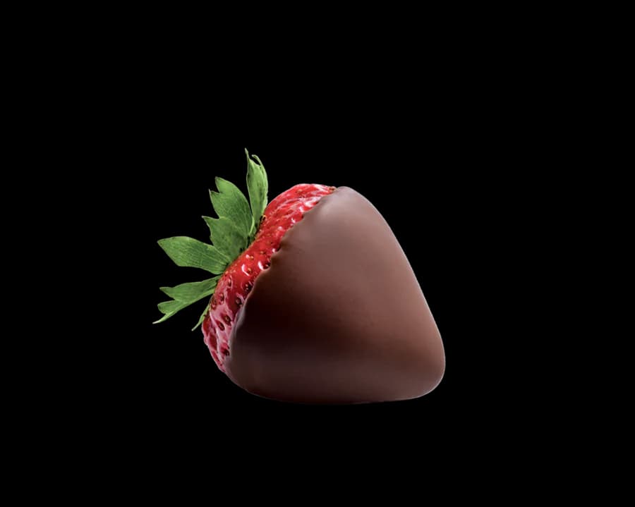 Premium Chocolate-dipped Strawberry